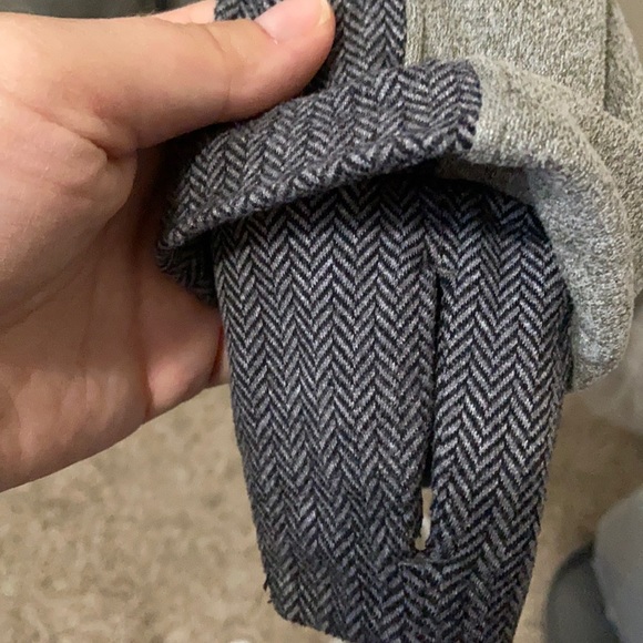 Ivivva Taupe, Black & Grey Warm Jacket - Picture 5 of 7